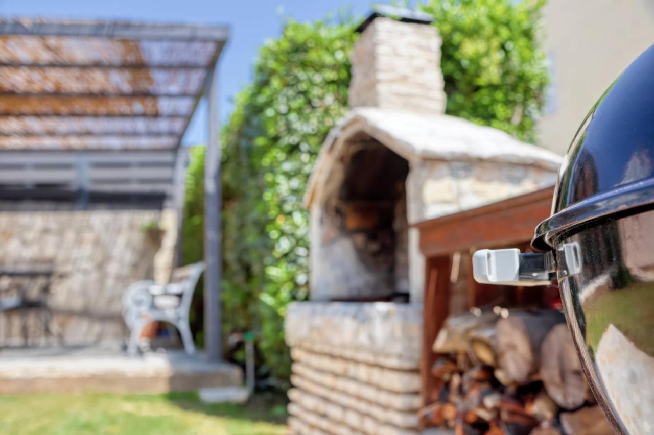 Holiday House "Laurus Garden" With Private Parking 메덜린 외부 사진