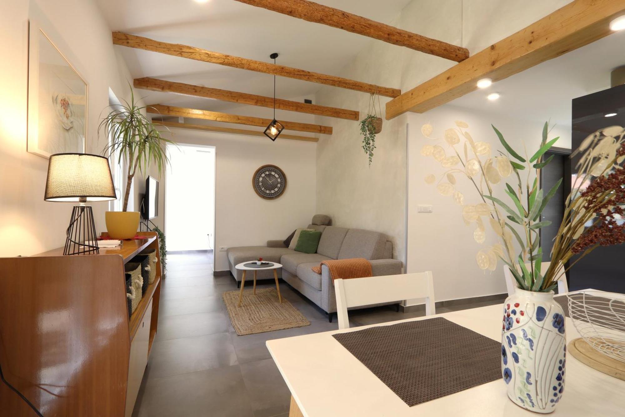 Holiday House "Laurus Garden" With Private Parking 메덜린 외부 사진