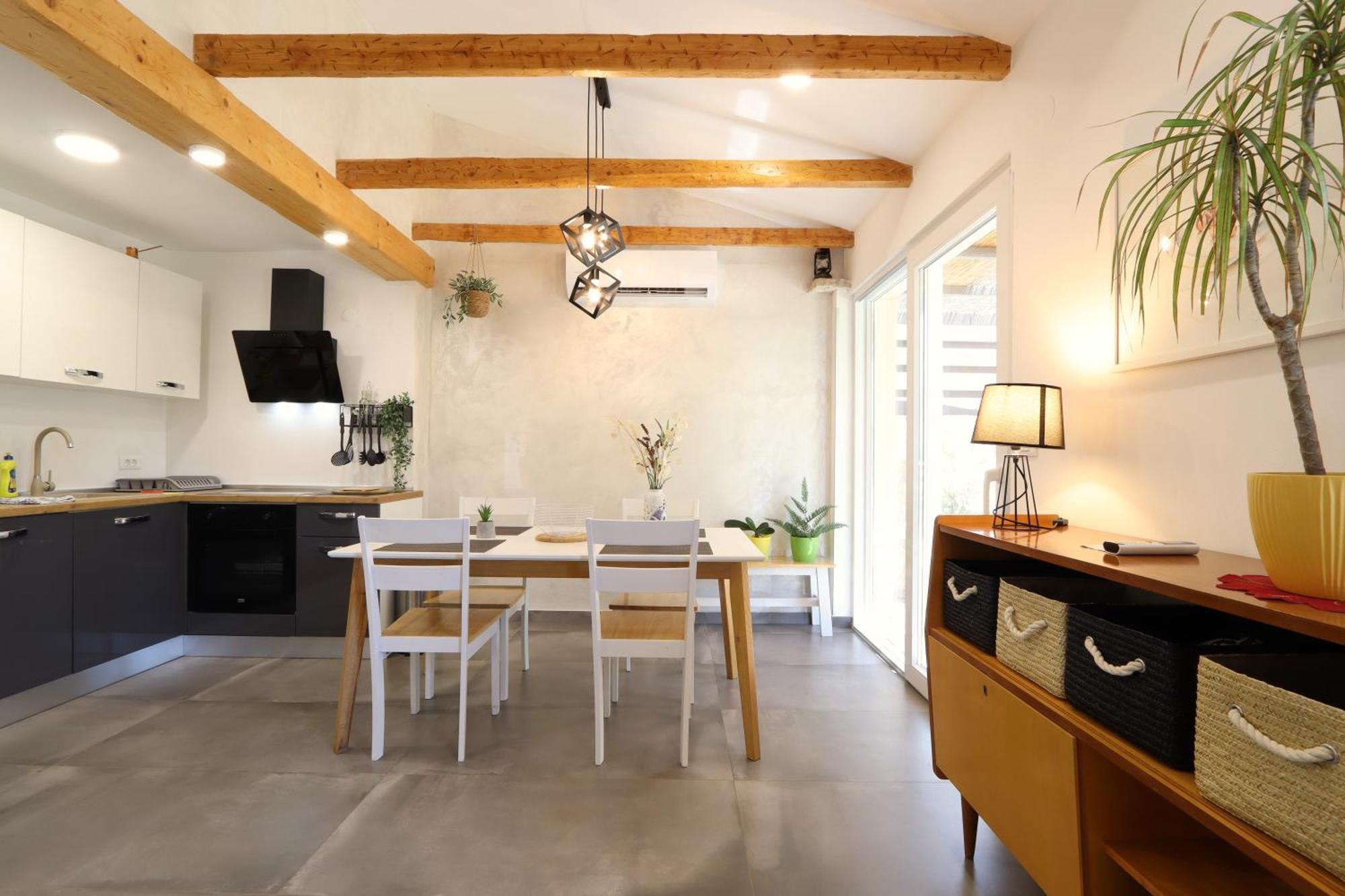 Holiday House "Laurus Garden" With Private Parking 메덜린 외부 사진