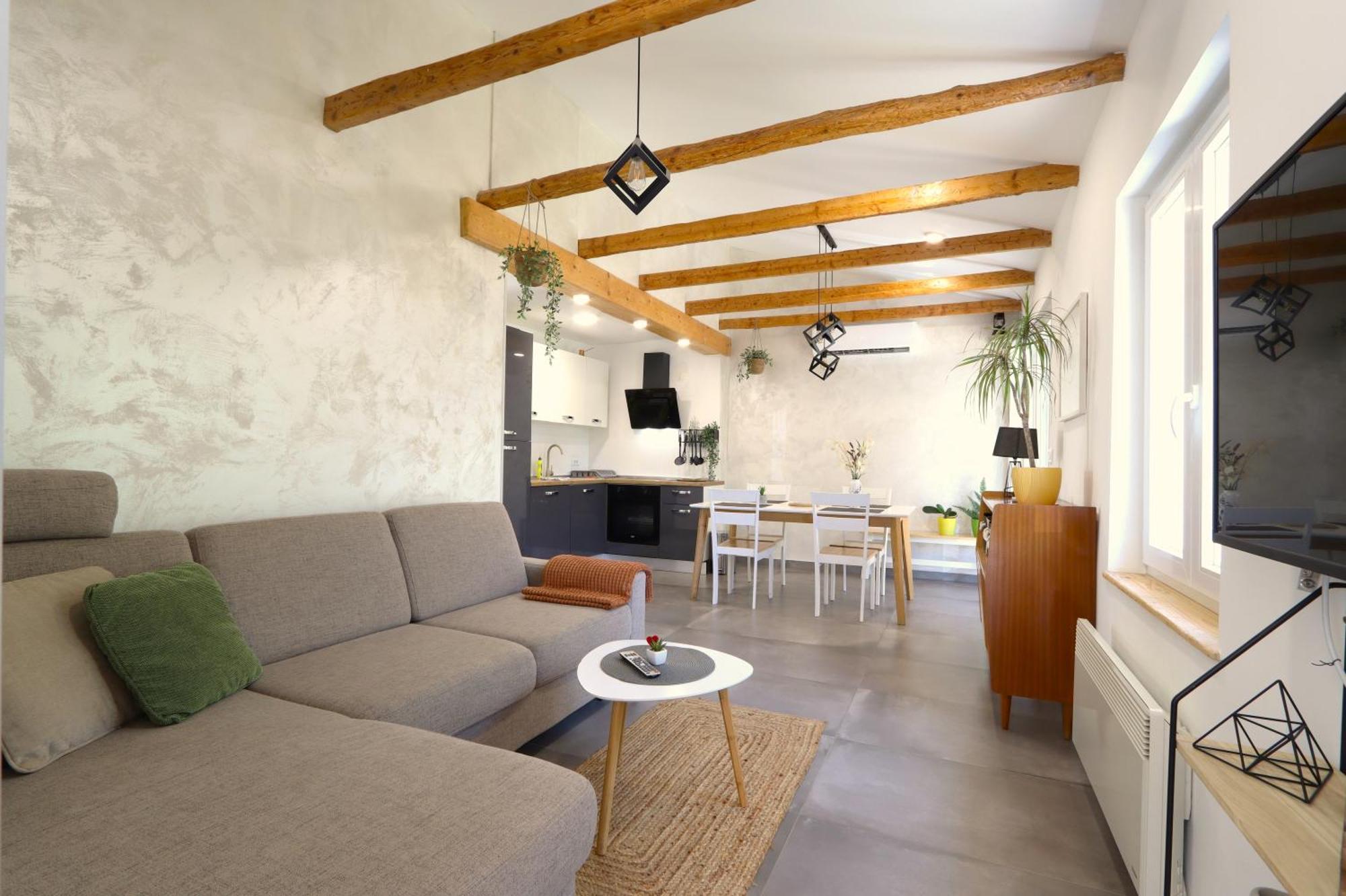 Holiday House "Laurus Garden" With Private Parking 메덜린 외부 사진