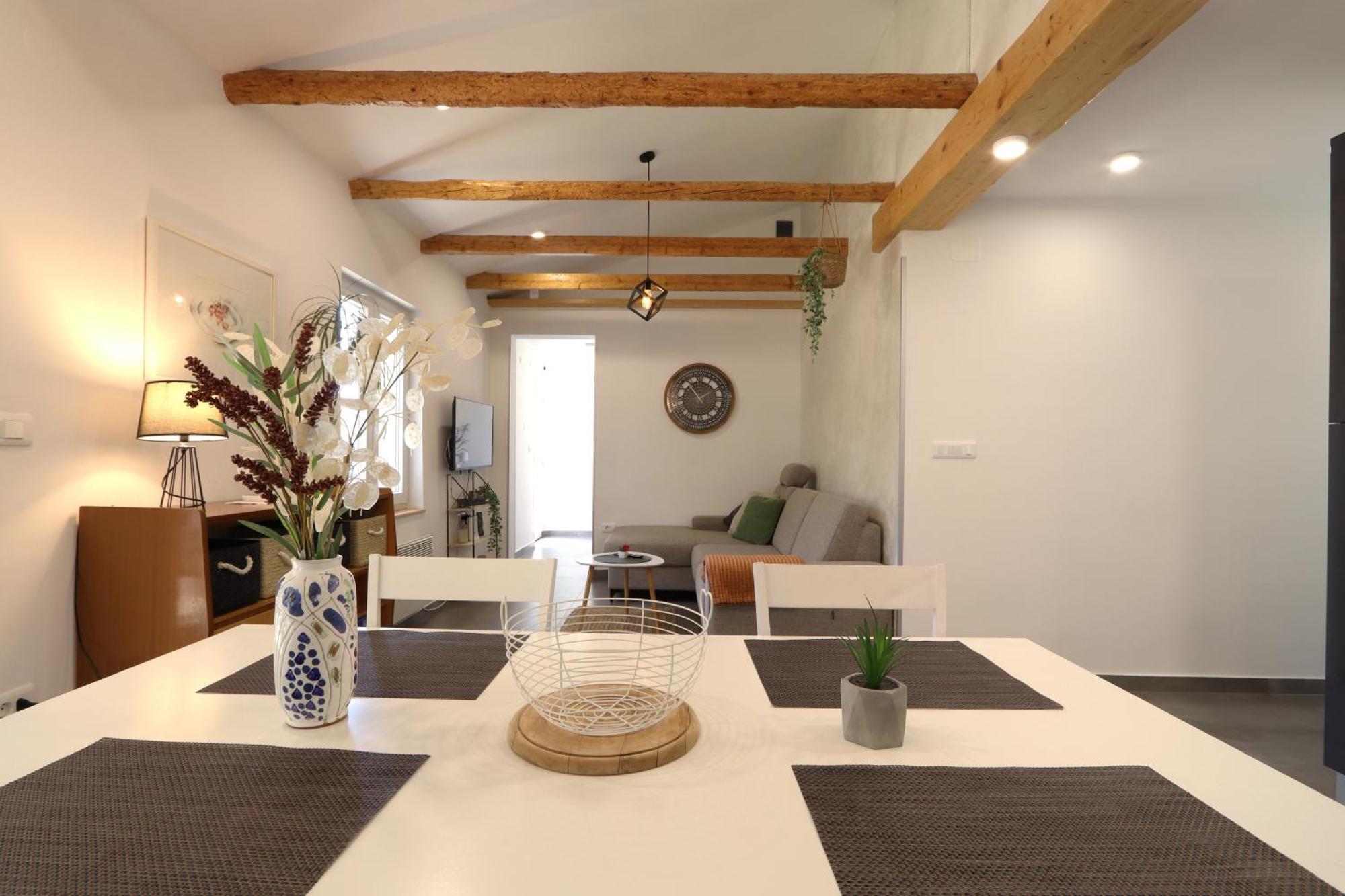 Holiday House "Laurus Garden" With Private Parking 메덜린 외부 사진